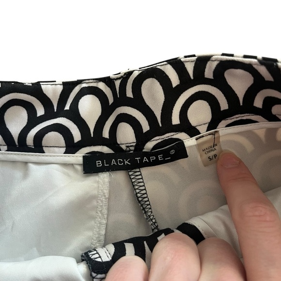 Black Tape Women’s High Waist Patterned Shorts Small | Geometric Print Dressy - Picture 2 of 12